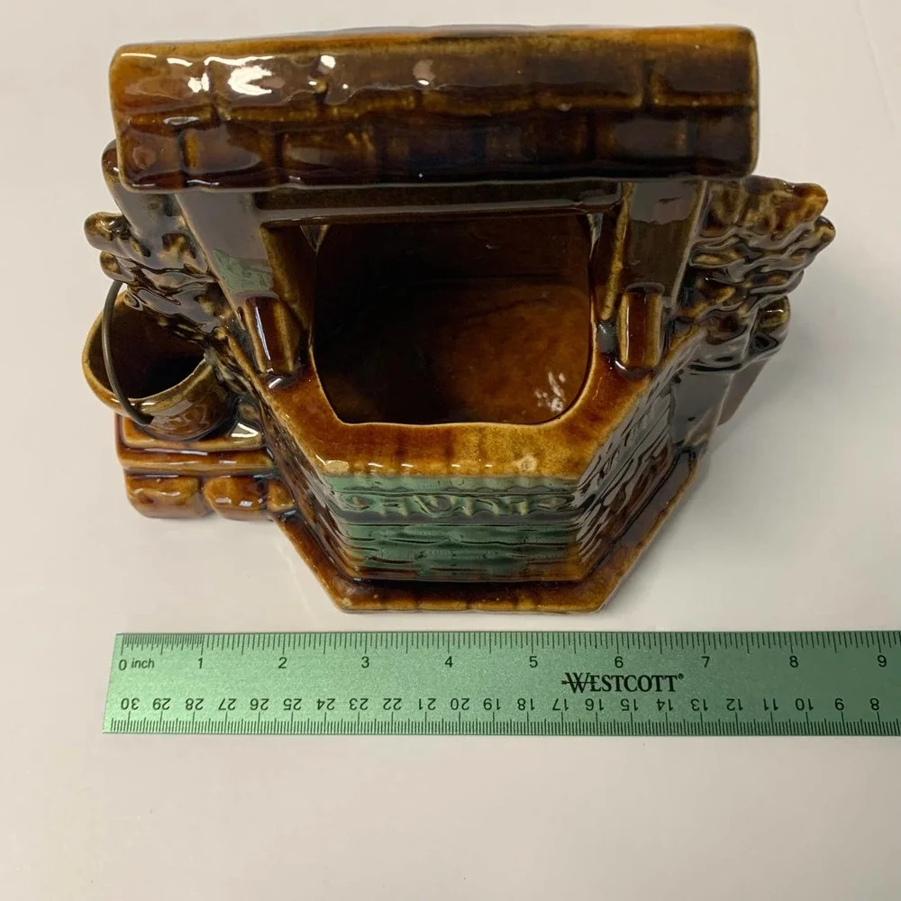 McCOY Vintage Wishing‎ Well Planter